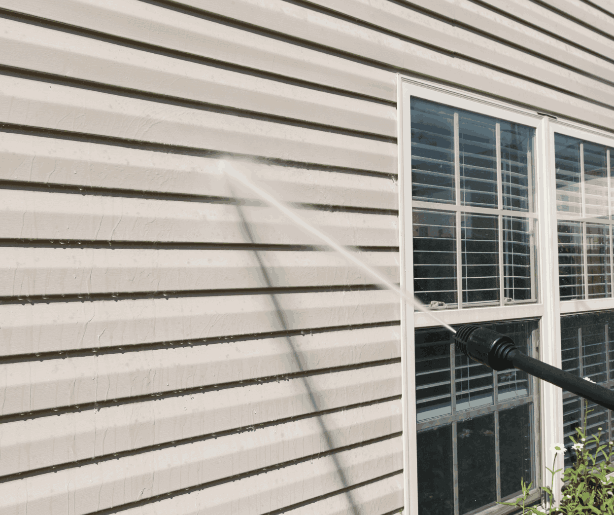 Exterior Wall and Siding Pressure Washing